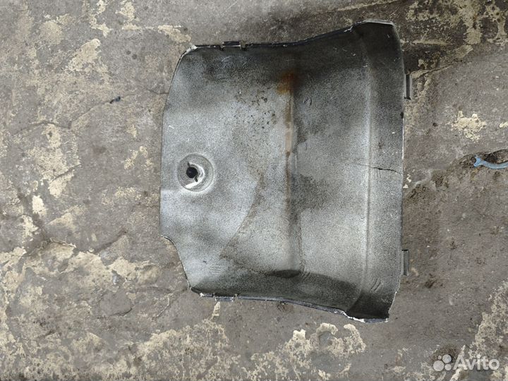 Крышка АКБ Honda Guro X