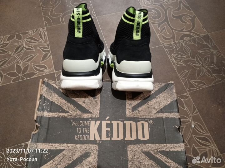 Кроссовки мужские чёрные keddo 42р