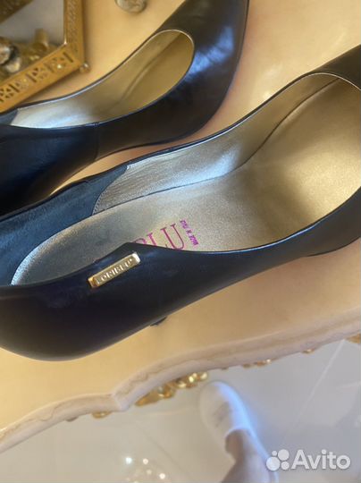 Туфли лодочки Лориблю 39