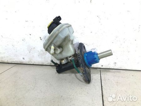 Цилиндр тормозной главный