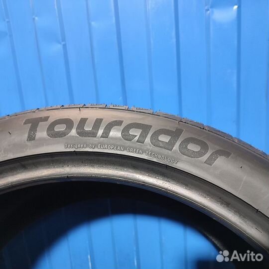 Tourador Winter Pro TSU1 285/45 R21 и 315/35 R21