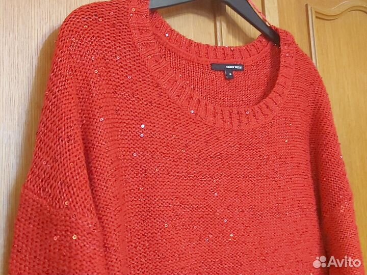 Свитер женский