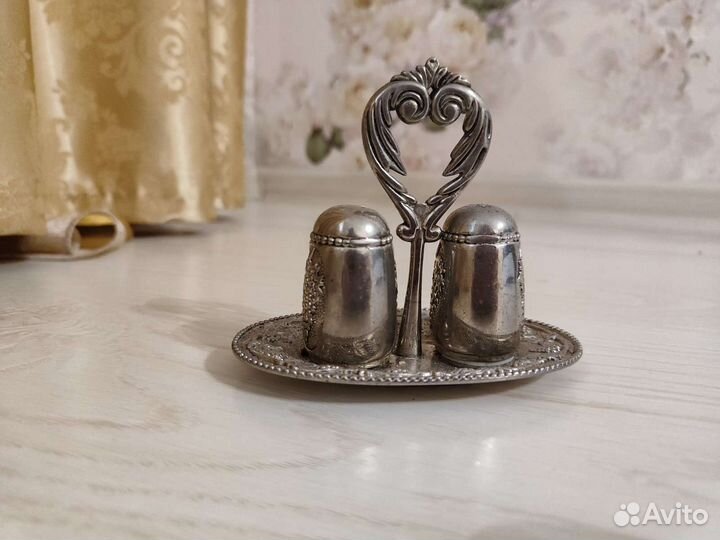 Солонка и перечница металл