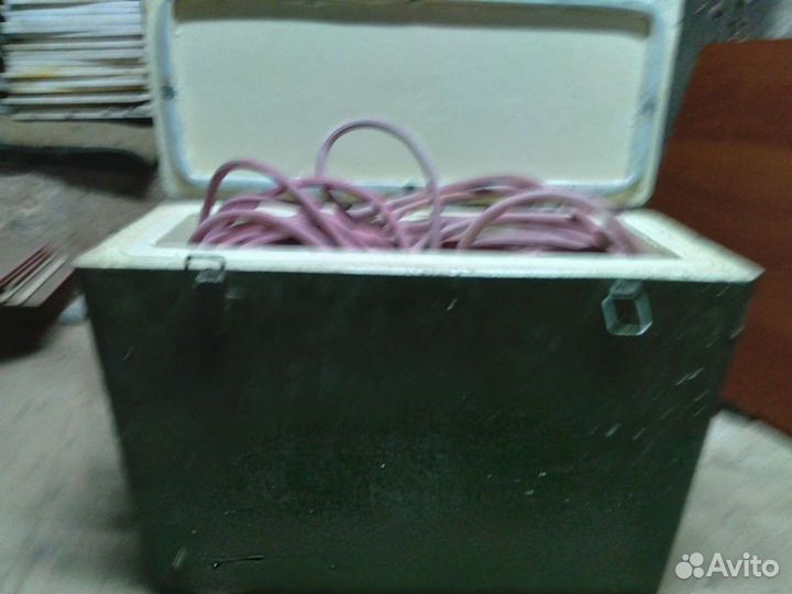 Ящик на защелках медицинский