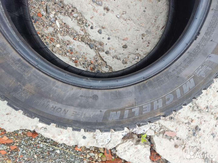 Michelin X-Ice North 4 205/60 R16