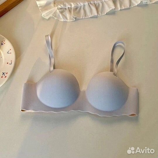Бюстгальтер новый