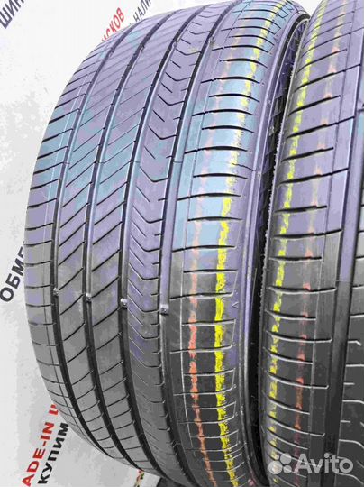 Kumho Majesty 9 Solus TA91 215/55 R17 98W