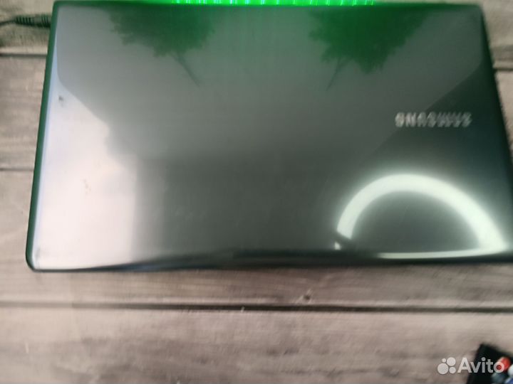 Ноутбук samsung /4Ядра/8Gb/SSD