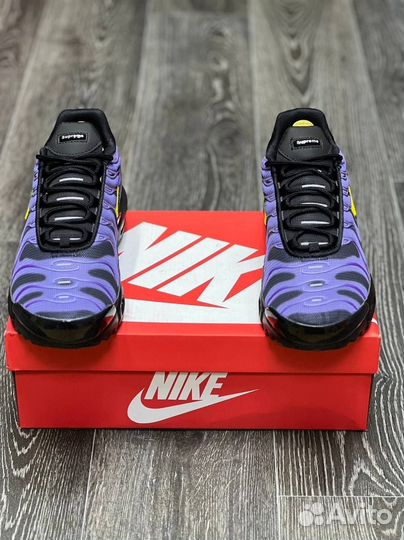 Кроссовки Nike Air Max Tn Plus