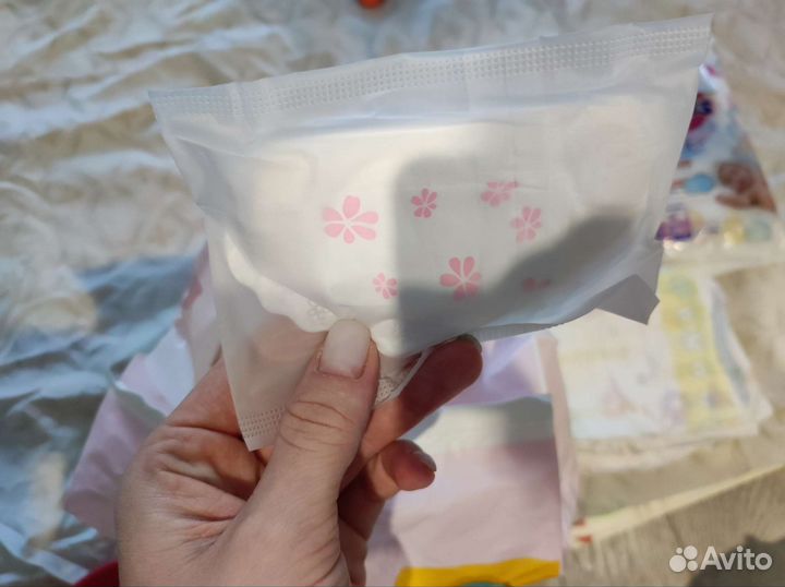 Подгузники, прокладки для груди