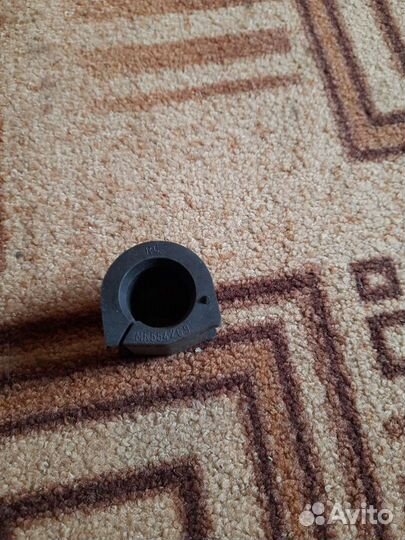 Втулки стабилизатора Митцубиси