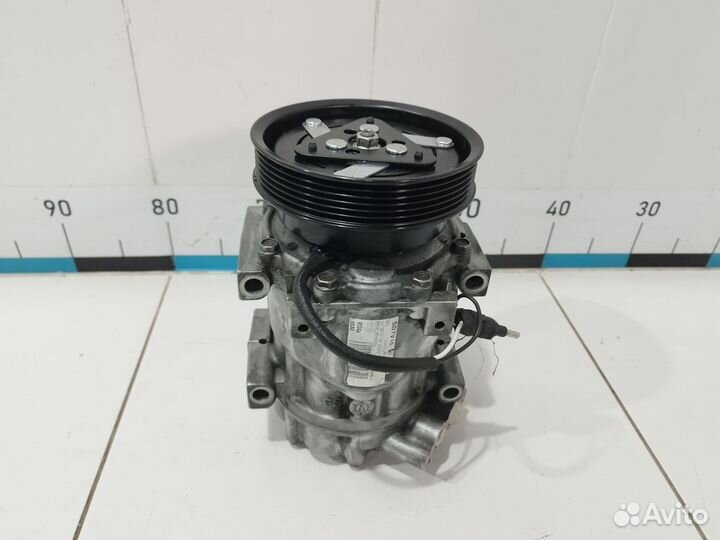 Компрессор системы кондиционирования Nissan Almera
