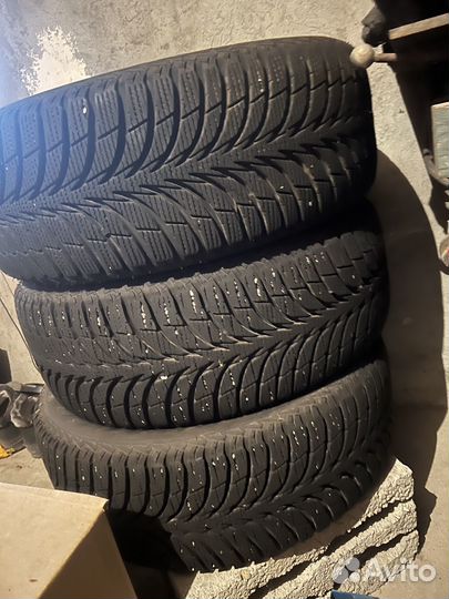 Goodyear UltraGrip Ice 205/55 R16