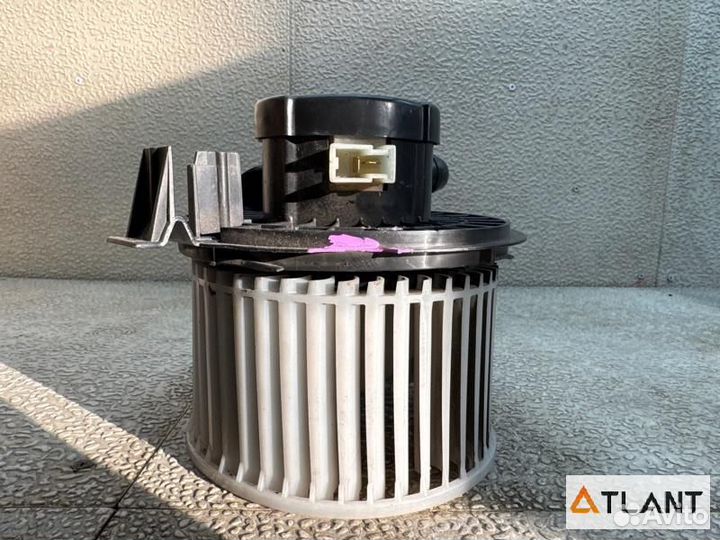 Мотор печки nissan march