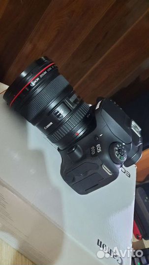 Зеркальный фотоаппарат canon 90d