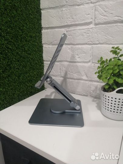 Новые. Подставка для планшета алюминиевая