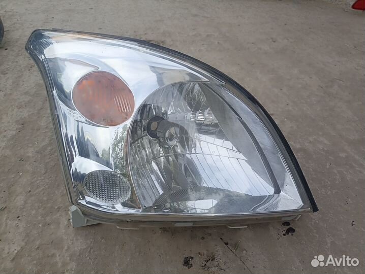 Фара правая Toyota Land Cruiser Prado120 2002-2009