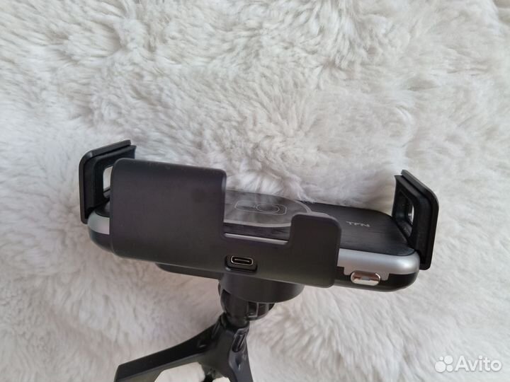 Держатель для смартфона в авто