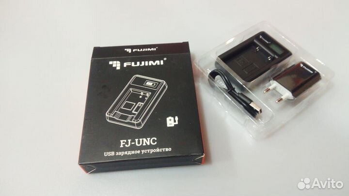 Зарядка для аккумулятора Canon LP-E12