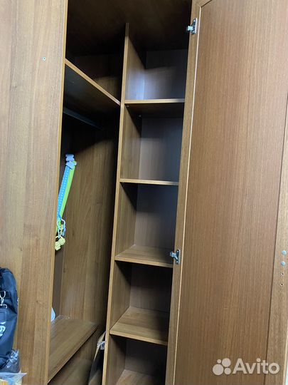 Шкаф угловой