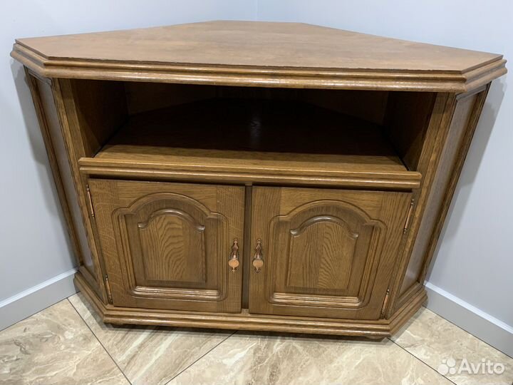 Тумба под телевизор массив дуба Беларусь