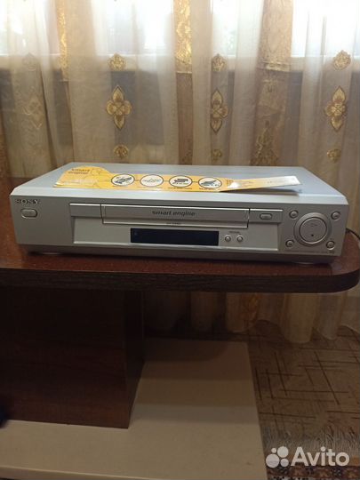 Видиомагнитофон sony