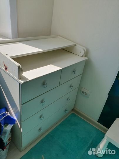 Пеленальный комод белый,стол и стул Икея