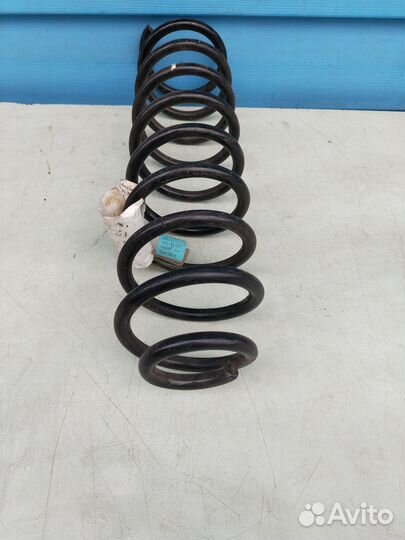 Пружина задняя седан VW Passat 88-6/92 (1 шт)