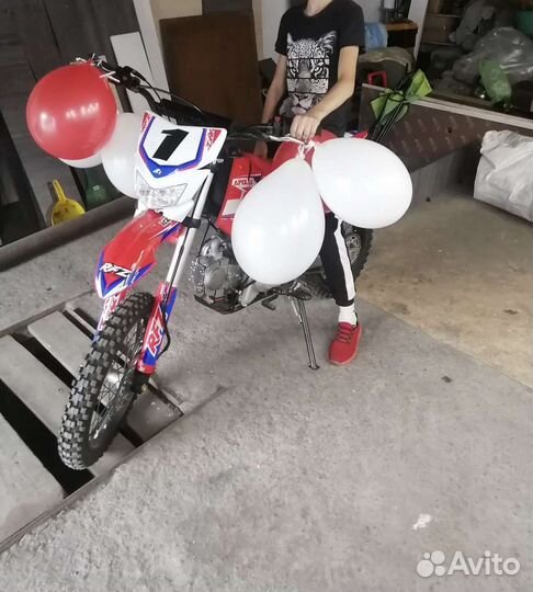 Продам питбайк