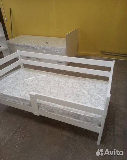 Детская кровать. Массив березы 80х160