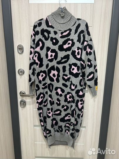 Вязаное платье длинное