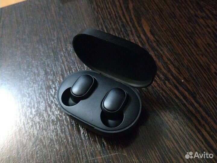 Продаю наушники бес проводные
