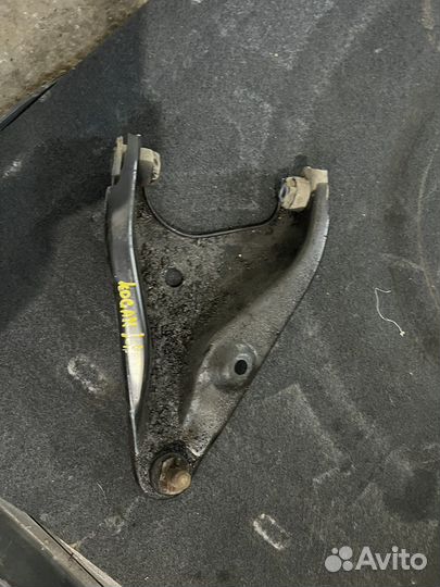 Ручаг передний renault Logan 1