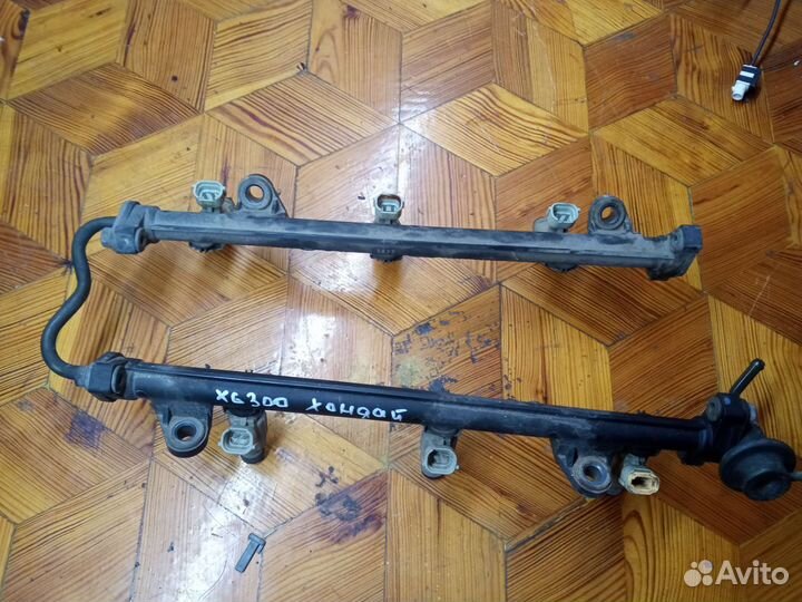 Топливная рампа с форсунками Hyundai xg300