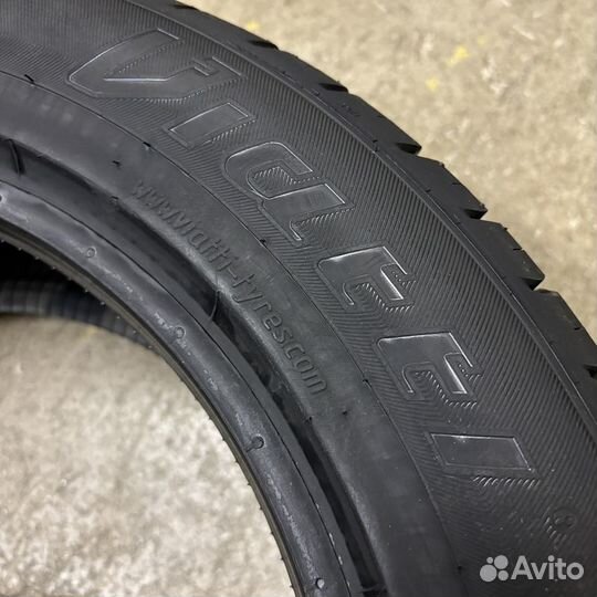 Viatti Strada Asimmetrico V-130 195/55 R15 85V