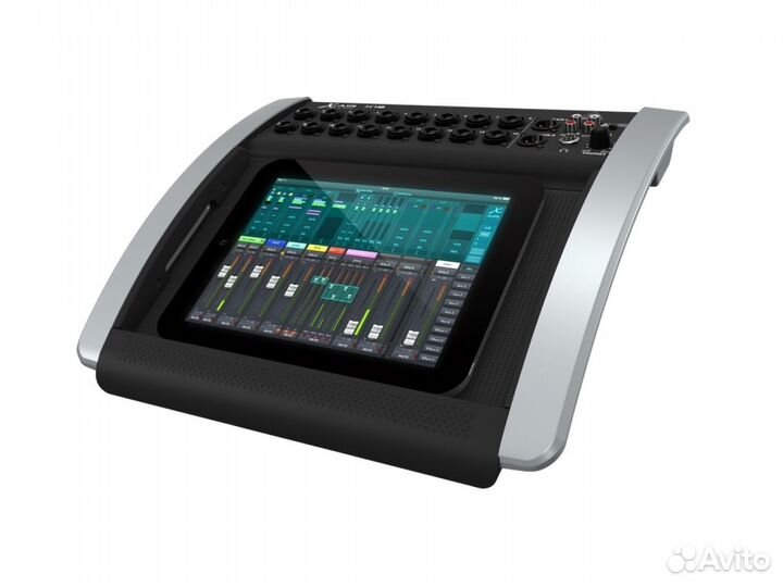 Портативный цифровой микшер behringer X18