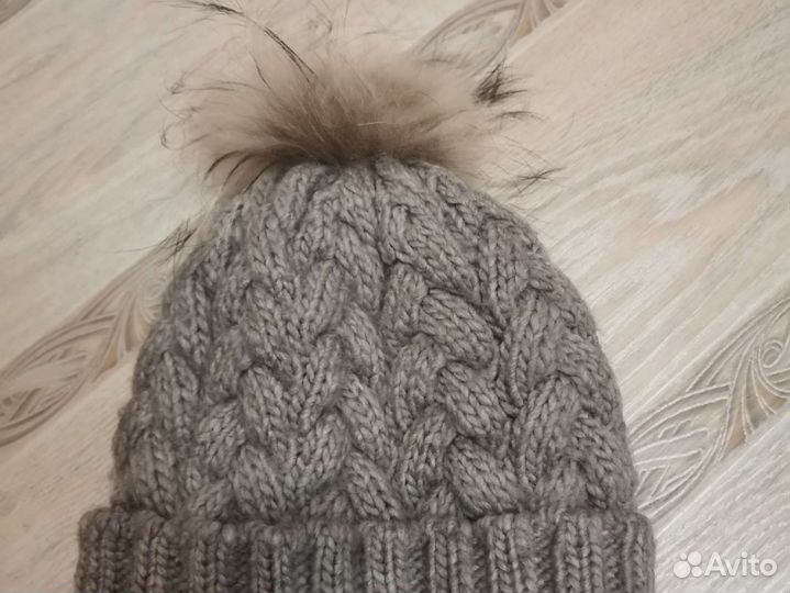 Шапка женская, подростковая