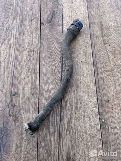 Патрубок охлаждения двигателя Renault Laguna 1.6