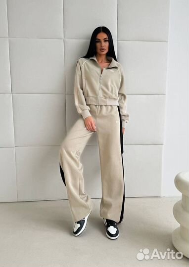 Костюм спортивный