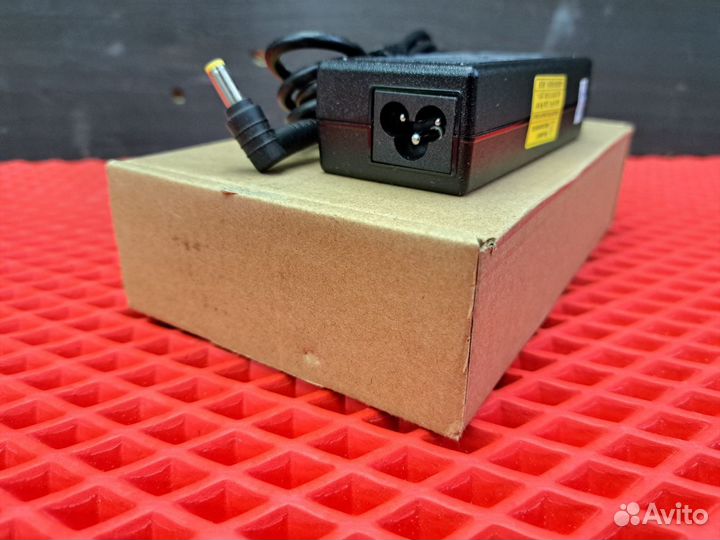 Блок питания Acer 19V/3.42A/65W (5.5х1.7)