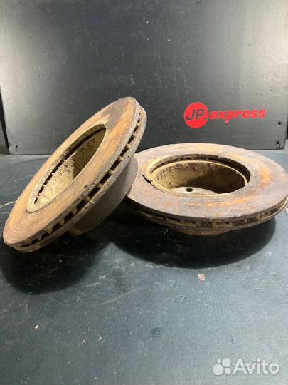 Тормозные диски переднее Bmw 1 F20 N13B16 2013