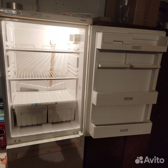 Продам холодильник