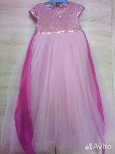 Платья на праздник