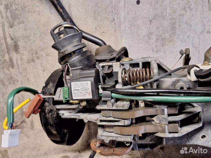 Замок зажигания Lincoln Town Car 3