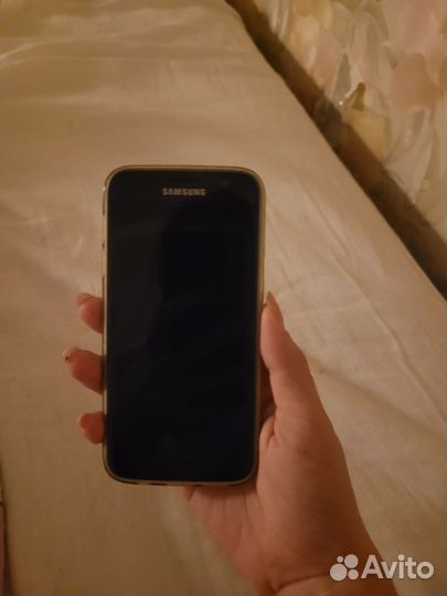 Samsung Galaxy S7, 4/32 ГБ