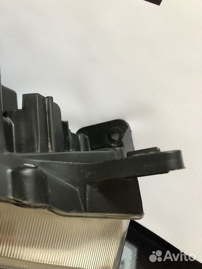 Фара Nissan Patrol Y62 2014-2017 правая