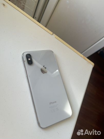 iPhone X, 64 ГБ
