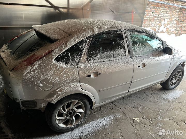 Ford Focus 2.0 МТ, 2007, битый, 80 000 км