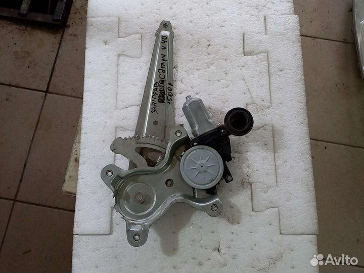 Электростеклоподемник задний правый Toyota CamryV4