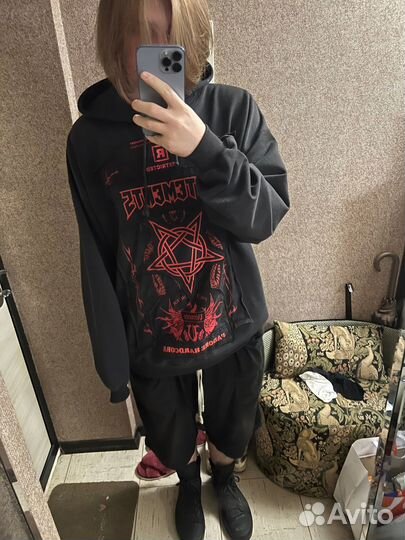 В наличии Vetements Hardcore Red Patch Hoodie